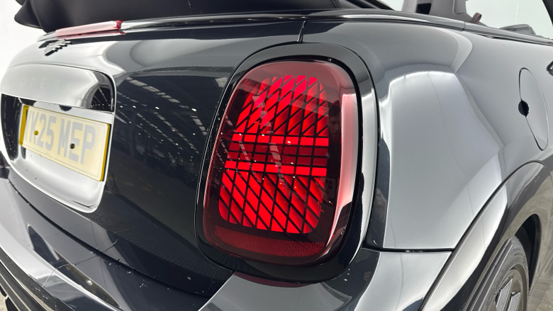 MINI Cooper 2.0 C Sport [Level 1] 2dr Auto Petrol Convertible